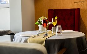 Hotel Prabha Palace